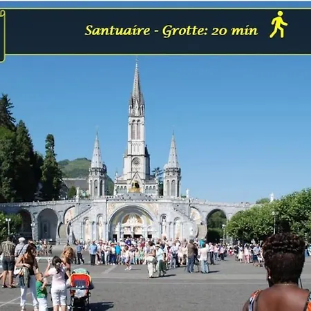 Le Bohemien *studio 30m²*wifi*parking Prive*calme * Lourdes
